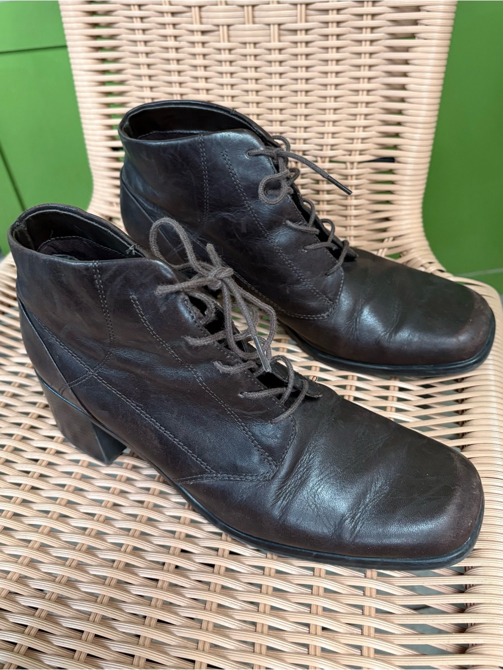 Flair Lace-Up Brown Leather Ankle Boots with Block Heel